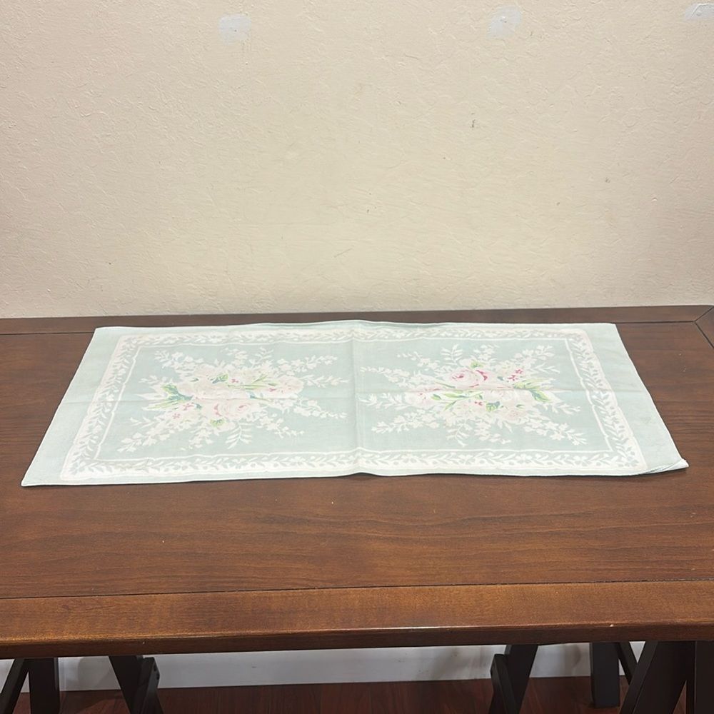Shabby Chic Floral Rose Print Dresser Scarf Placemat - Vintage!
